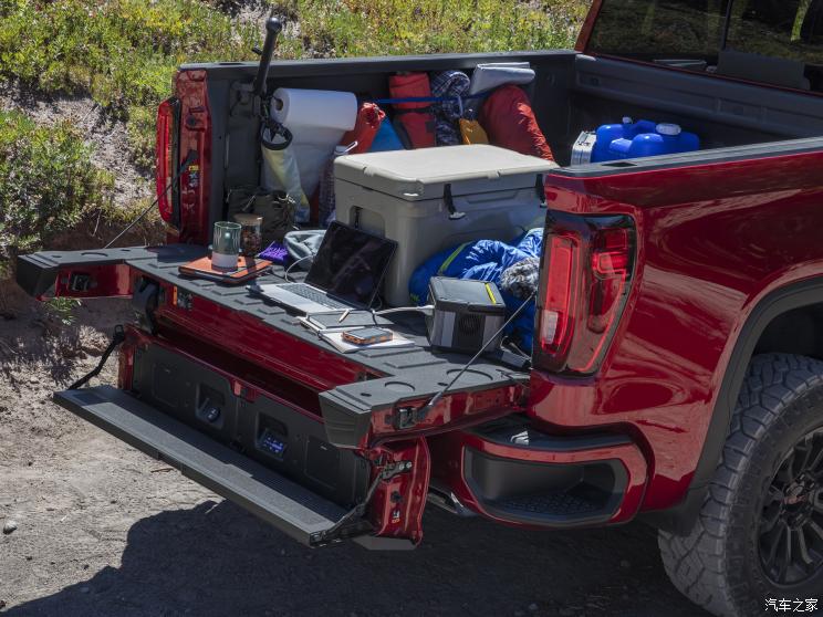 GMC SIERRA 2022款 AT4X Crew Cab