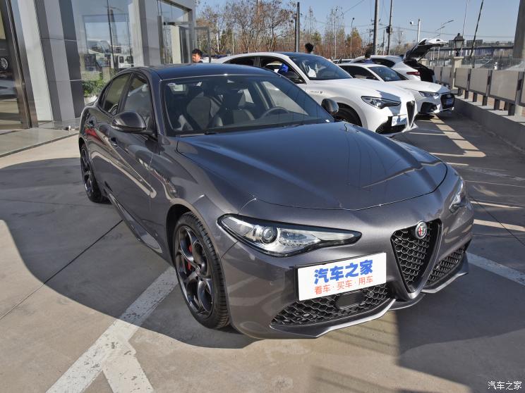 阿尔法・罗密欧 Giulia 2021款 2.0T 280HP Veloce Ti 竞速版