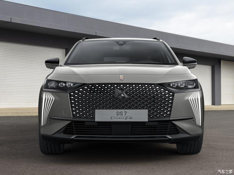 DS(进口) DS 7新能源(海外) 2023款 Crossback E-Tense 4x4 