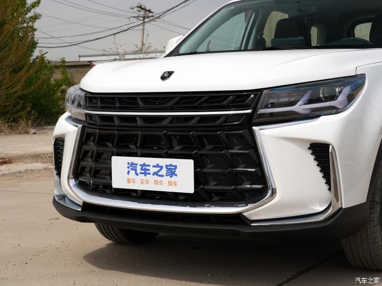 东风风行 风行T5 2023款 1.6L 手动基本型