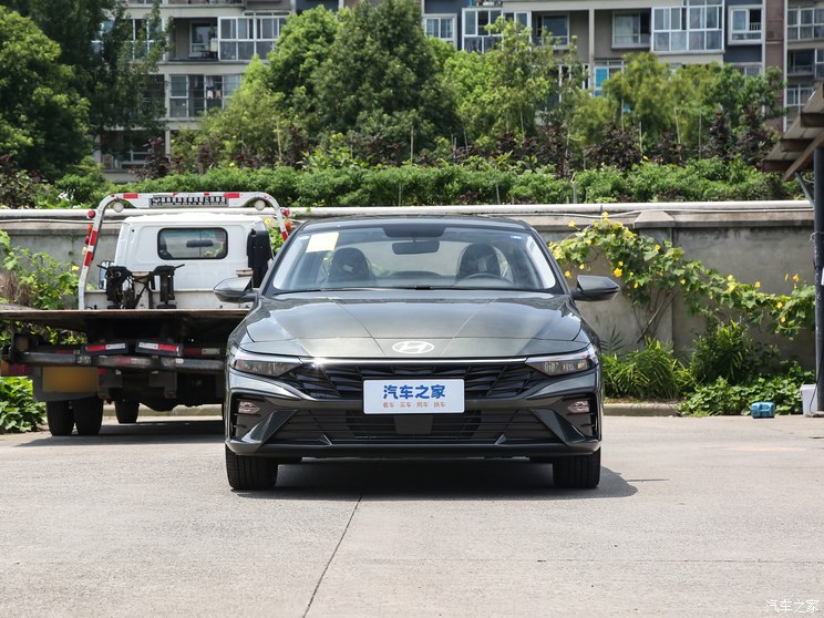 北京现代 伊兰特 2024款 1.5L CVT GLX精英版