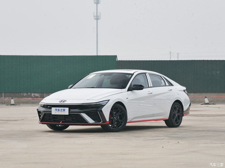 北京现代 伊兰特 2023款 240TGDi DCT N Line LUX尊贵版